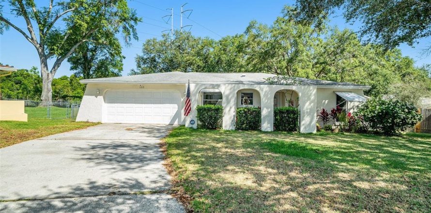 Villa ou maison à Palm Harbor, Floride 3 chambres, 142.51 m2 № 1907314