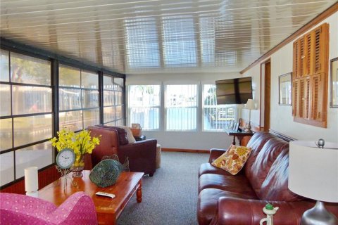 Condo in Okeechobee, Florida, 1 bedroom  № 1512310 - photo 4