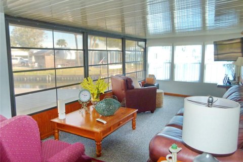 Condo in Okeechobee, Florida, 1 bedroom  № 1512310 - photo 27
