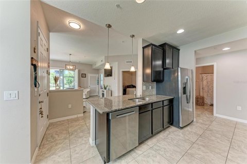 Copropriété à vendre à Sarasota, Floride: 2 chambres, 129.78 m2 № 2434509 - photo 14
