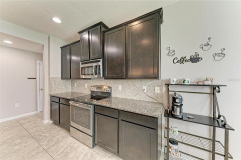 Copropriété à vendre à Sarasota, Floride: 2 chambres, 129.78 m2 № 2434509 - photo 15