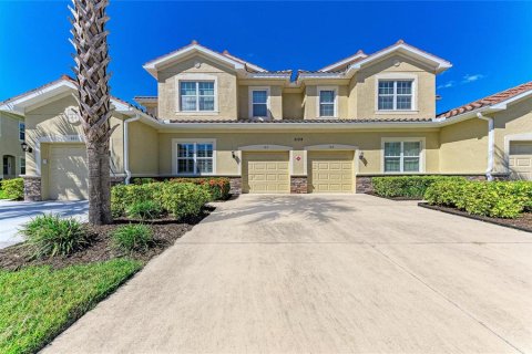 Copropriété à vendre à Sarasota, Floride: 2 chambres, 129.78 m2 № 2434509 - photo 3