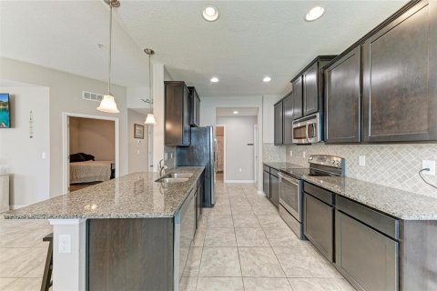 Copropriété à vendre à Sarasota, Floride: 2 chambres, 129.78 m2 № 2434509 - photo 13