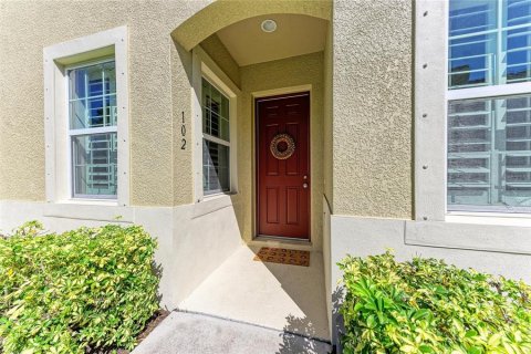 Copropriété à vendre à Sarasota, Floride: 2 chambres, 129.78 m2 № 2434509 - photo 5