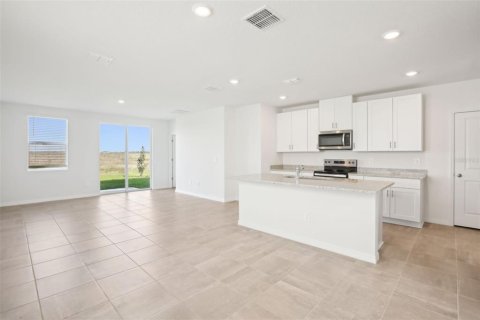 House in Brooksville, Florida 4 bedrooms, 201.41 sq.m. № 1805186 - photo 5