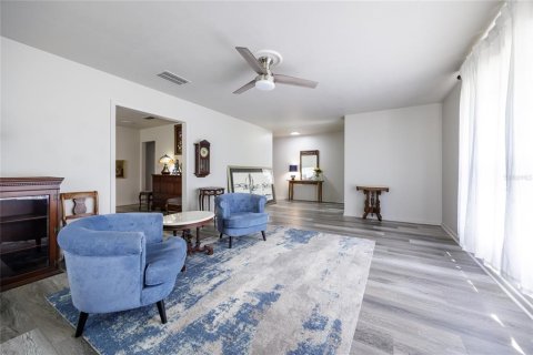 Villa ou maison à vendre à Gainesville, Floride: 4 chambres, 258.27 m2 № 1919380 - photo 11