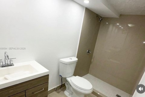 Купить виллу или дом в Майами, Флорида 7 спален, 222.41м2, № 1997597 - фото 11