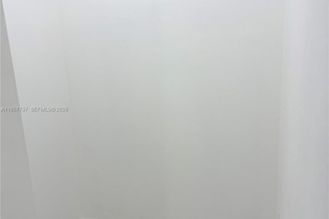 Снять в аренду коммерческую недвижимость в Хомстед, Флорида 1 спальня, 123.93м2, № 2011541 - фото 14