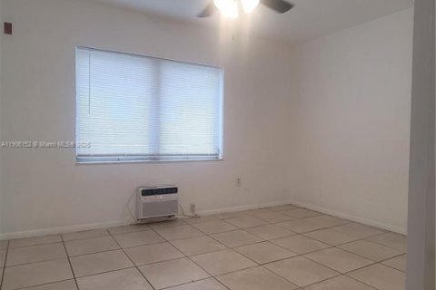 Appartement à louer à Miami, Floride: 1 chambre, 1203.08 m2 № 1956703 - photo 7