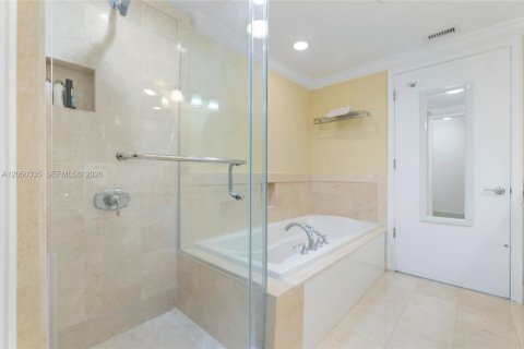 Снять в аренду кондоминиум в Майами, Флорида 1 спальня, 83.24м2, № 2145919 - фото 10