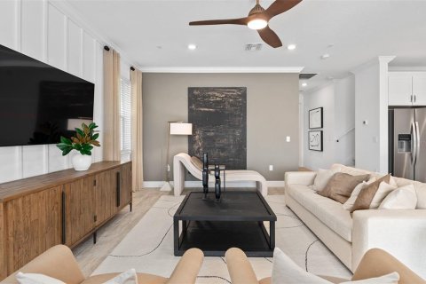 House in Orlando, Florida 4 bedrooms, 286.14 sq.m. № 1825174 - photo 16