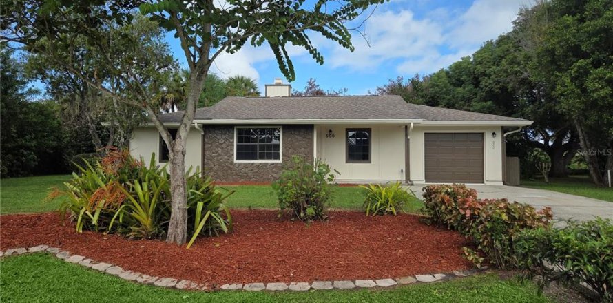 House in Palm Bay, Florida 2 bedrooms, 124.49 sq.m. № 2394413