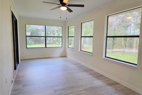 House in Palm Bay, Florida 2 bedrooms, 124.49 sq.m. № 2394413 - photo 22