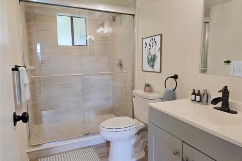 House in Palm Bay, Florida 2 bedrooms, 124.49 sq.m. № 2394413 - photo 13