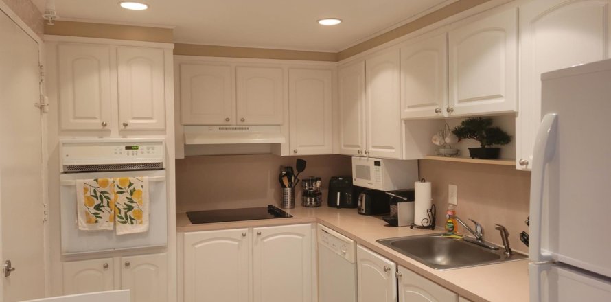 Condo in Hollywood, Florida, 1 bedroom  № 2245648