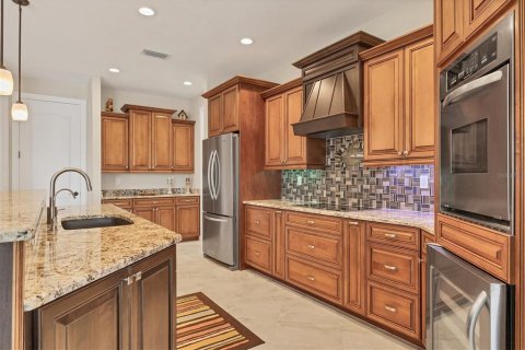 House in Port Charlotte, Florida 3 bedrooms, 171.22 sq.m. № 2201042 - photo 7