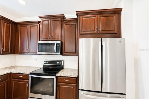 Townhouse in HARMONY AT LAKEWOOD RANCH in Lakewood Ranch, Florida 3 bedrooms, 140.47 sq.m. № 2216409 - photo 4