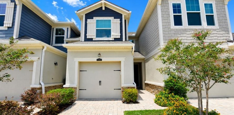 Townhouse in HARMONY AT LAKEWOOD RANCH in Lakewood Ranch, Florida 3 bedrooms, 140.47 sq.m. № 2216409