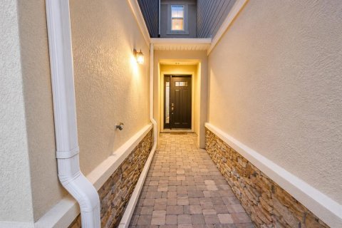 Townhouse in HARMONY AT LAKEWOOD RANCH in Lakewood Ranch, Florida 3 bedrooms, 140.47 sq.m. № 2216409 - photo 2