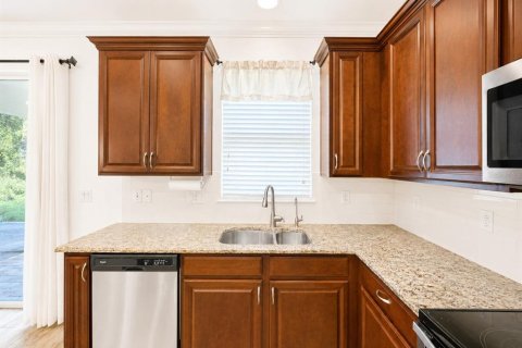Townhouse in HARMONY AT LAKEWOOD RANCH in Lakewood Ranch, Florida 3 bedrooms, 140.47 sq.m. № 2216409 - photo 6