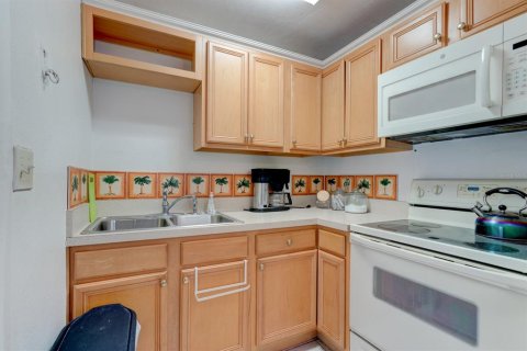 Купить виллу или дом в Дейтона-Бич, Флорида 3 комнаты, 299.61м2, № 1914402 - фото 6