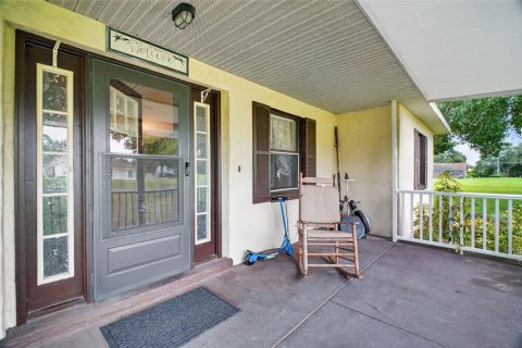 House in Lady Lake, Florida 3 bedrooms, 192.87 sq.m. № 1899726 - photo 6
