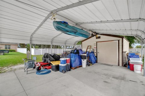House in Lady Lake, Florida 3 bedrooms, 192.87 sq.m. № 1899726 - photo 26