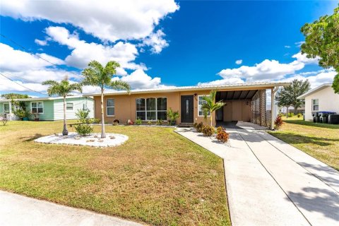 Villa ou maison à North Port, Floride 2 chambres, 87.7 m2 № 2316490