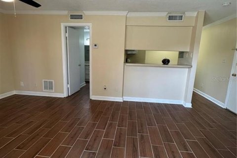 Condo in Altamonte Springs, Florida, 1 bedroom  № 1913059 - photo 8
