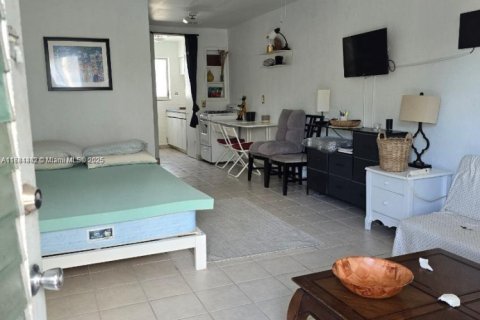 Condominio en venta en Miami Beach, Florida, 37.16 m2 № 1641655 - foto 2
