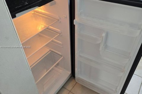 Condominio en venta en Miami Beach, Florida, 37.16 m2 № 1641655 - foto 7