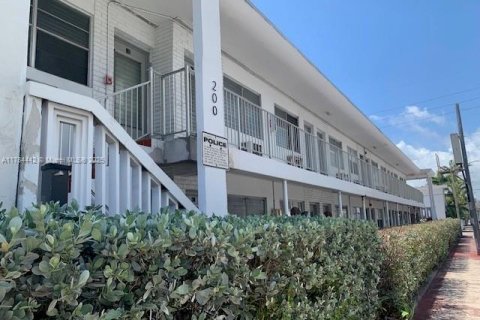 Condominio en venta en Miami Beach, Florida, 37.16 m2 № 1641655 - foto 1