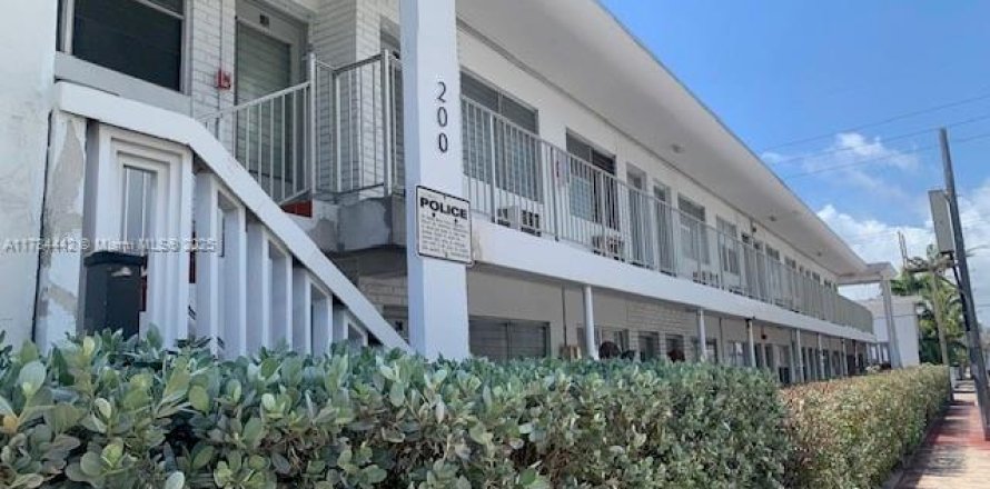 Estudio en el Condominio en Miami Beach, Florida  № 1641655