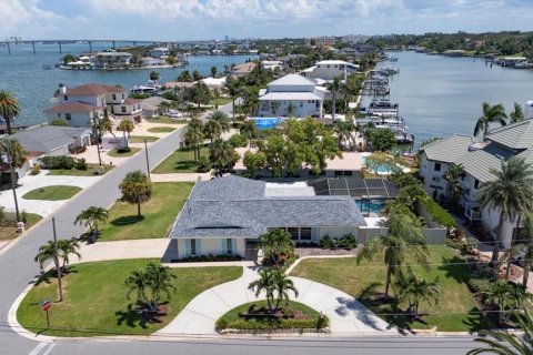 Casa en venta en Largo, Florida, 4 dormitorios, 188.41 m2 № 1877330 - foto 2