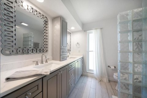 Casa en venta en Largo, Florida, 4 dormitorios, 188.41 m2 № 1877330 - foto 29
