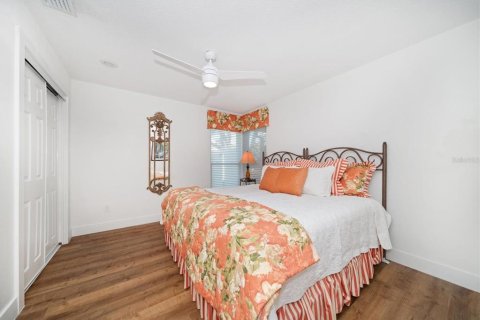 Casa en venta en Largo, Florida, 4 dormitorios, 188.41 m2 № 1877330 - foto 27