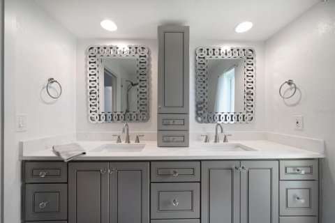 Casa en venta en Largo, Florida, 4 dormitorios, 188.41 m2 № 1877330 - foto 30
