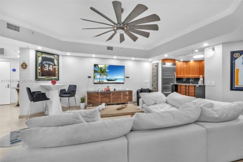 Condo in Fort Lauderdale, Florida, 1 bedroom № 1986086 - photo 3