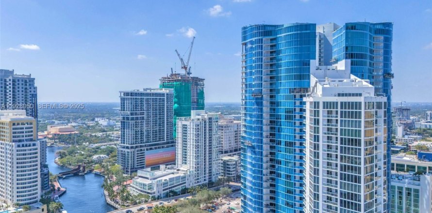 Condo in Fort Lauderdale, Florida, 1 bedroom № 1986086