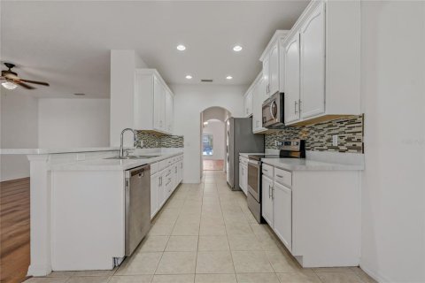 House in Riverview, Florida 5 bedrooms, 273.32 sq.m. № 1805513 - photo 7