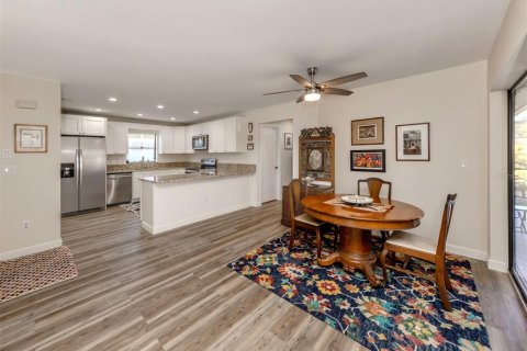 House in North Port, Florida 3 bedrooms, 164.53 sq.m. № 1734073 - photo 15