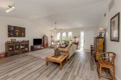House in North Port, Florida 3 bedrooms, 164.53 sq.m. № 1734073 - photo 11