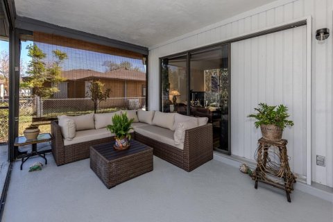 House in North Port, Florida 3 bedrooms, 164.53 sq.m. № 1734073 - photo 9