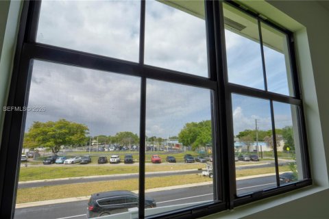 House in Cutler Bay, Florida 4 bedrooms, 303.23 sq.m. № 2068344 - photo 22