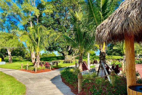 Condo in Deerfield Beach, Florida, 2 bedrooms  № 1975714 - photo 28