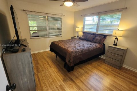 Condo in Deerfield Beach, Florida, 2 bedrooms  № 1975714 - photo 15