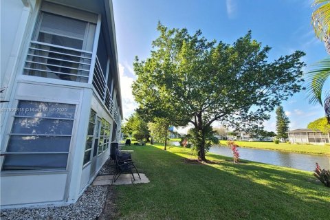 Condo in Deerfield Beach, Florida, 2 bedrooms  № 1975714 - photo 26