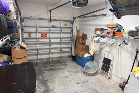 Casa en venta en Miami, Florida, 3 dormitorios, 123.65 m2 № 2003272 - foto 13