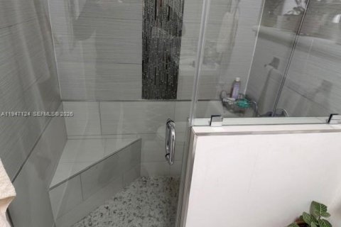 Casa en venta en Miami, Florida, 3 dormitorios, 123.65 m2 № 2003272 - foto 10