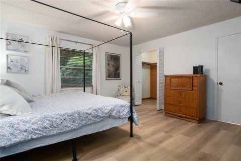 Casa en venta en Deltona, Florida, 3 dormitorios, 149.67 m2 № 1899862 - foto 11